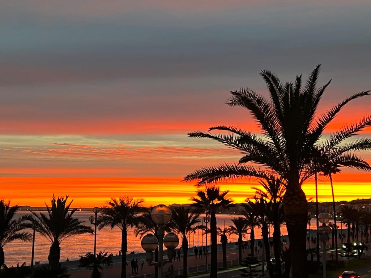 Endless Stunning Mediterranean Sea Views Promenade Des Anglais Nice Exterior photo